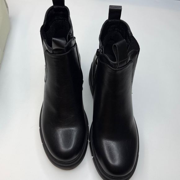 GC Good Choice Shoes William Chelsea Boot- Size 8.5 - Picture 3 of 7